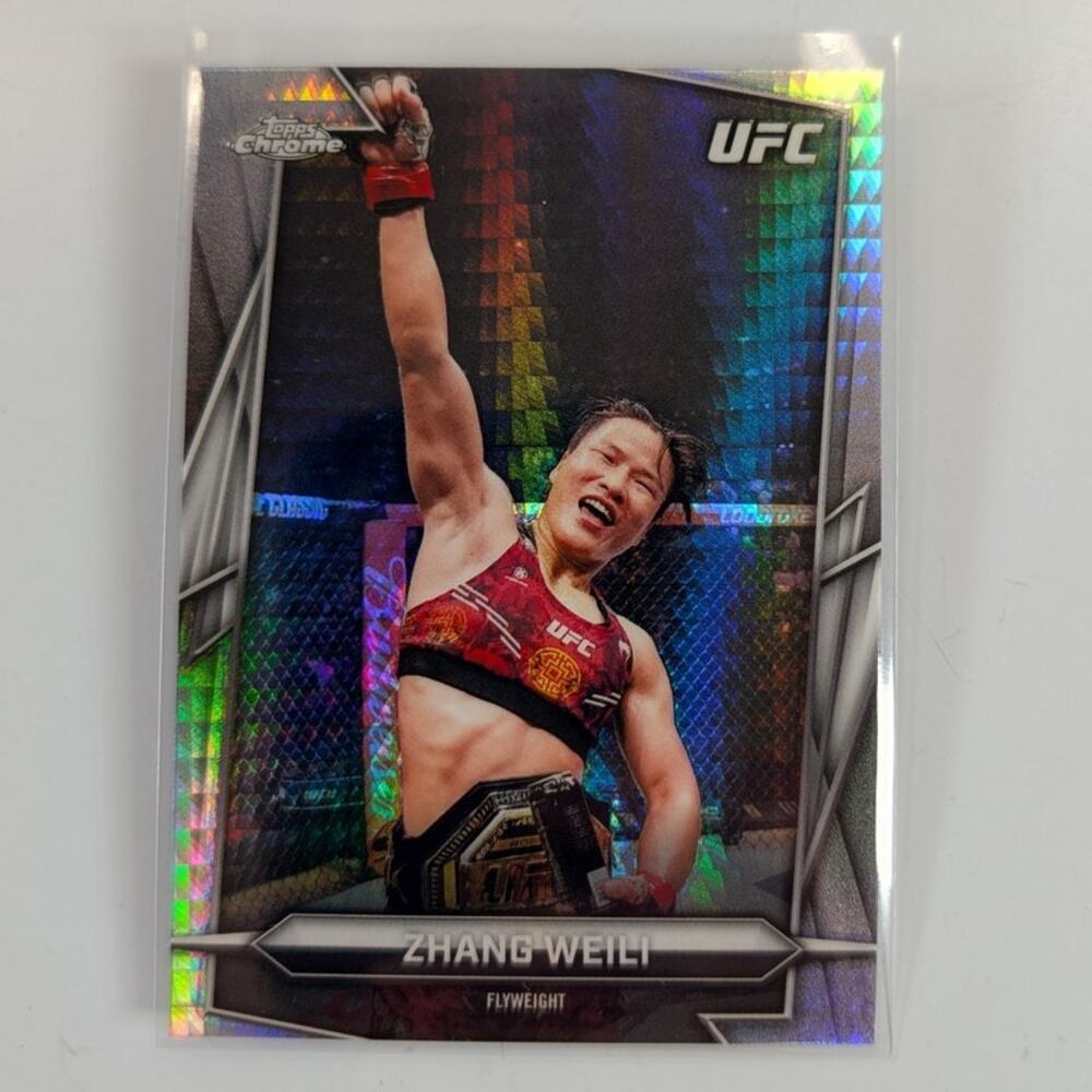 2026 Topps Chrome UFC Zhang Weili #20 Prism Refractor Parallel Hobby Exclusive